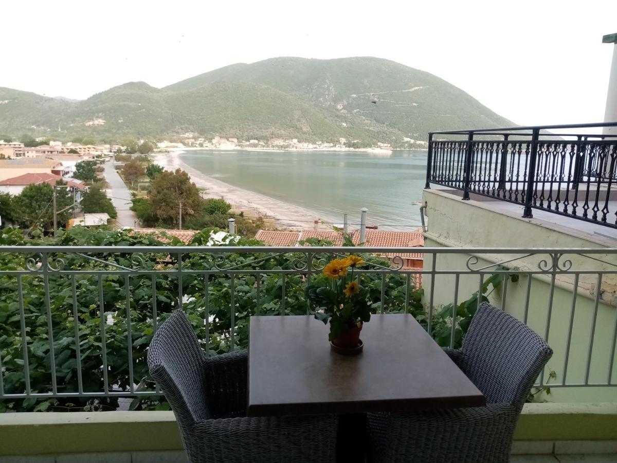 Steven Apartamento Vasiliki Exterior foto